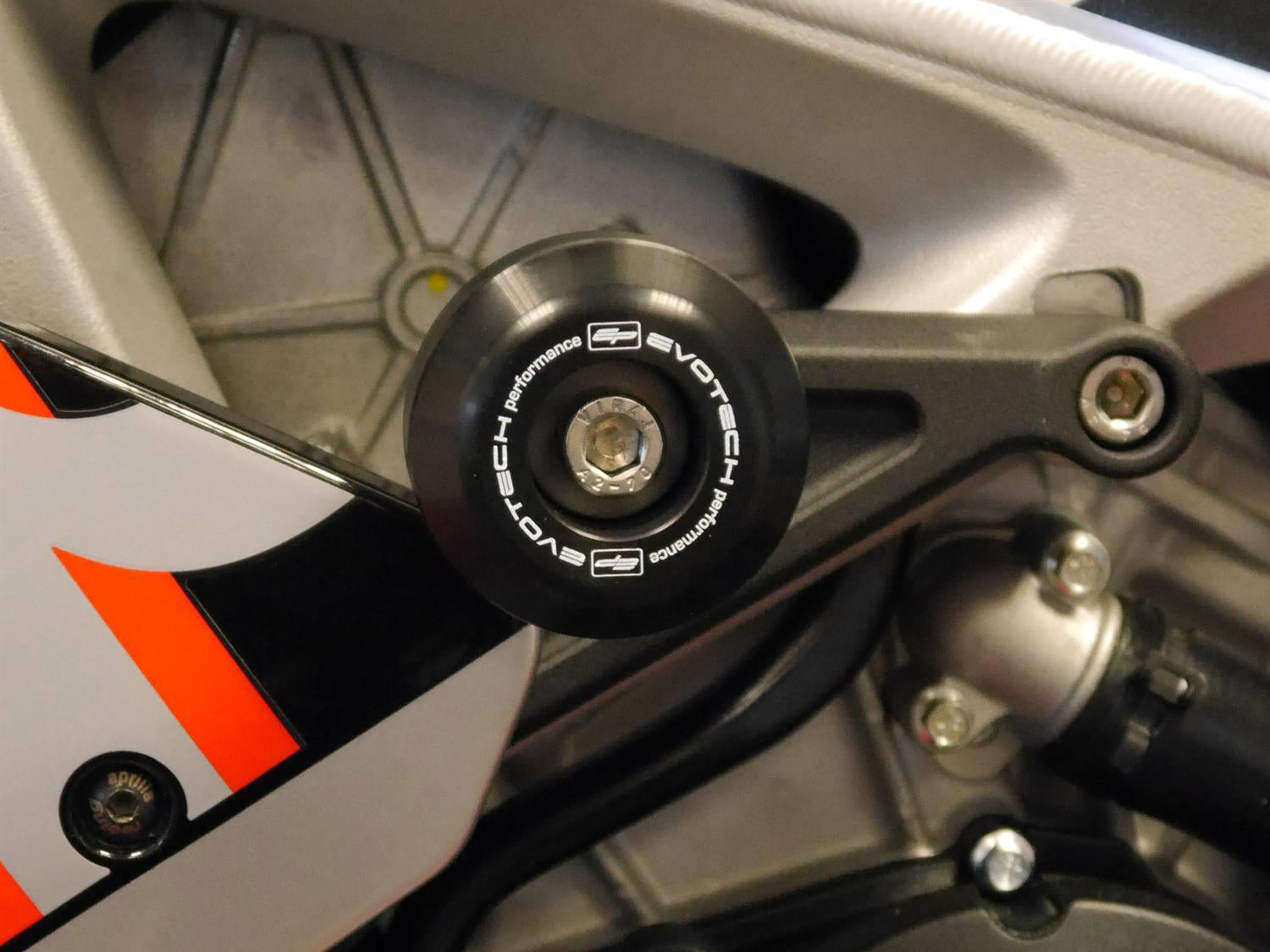 Evotech, EVOTECH Aprilia RSV4 (09/20) Frame Crash Protection Sliders