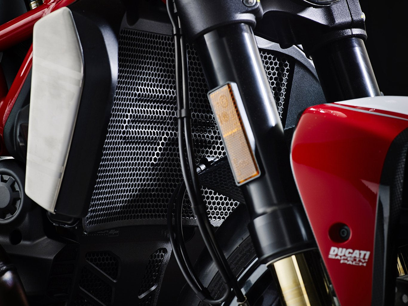 Evotech, EVOTECH Ducati Monster 1200 Radiator & Engine Protection Kit